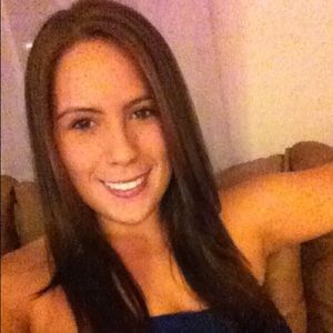 Meet your Posher, Cari